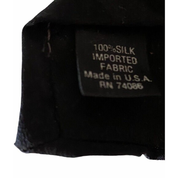 Coca-Cola Polar Bears 100% Silk Necktie Holiday Christmas Tree Novelty 4" Wide - Picture 4 of 6